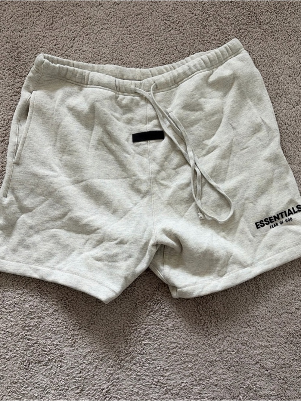 Fear of God Essentials Shorts SS22 Light Oatmeal - 100% Authentic (XL)